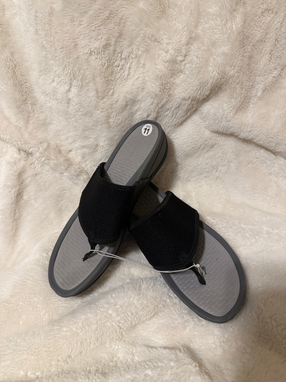 BareTraps Black and Gray Slide Sandals